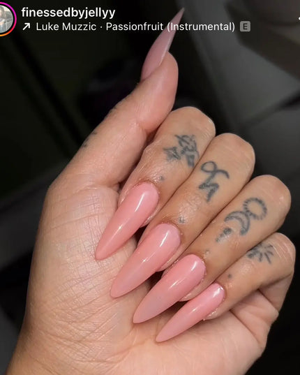 06 | GEL SKYN A’GALORE & CO.