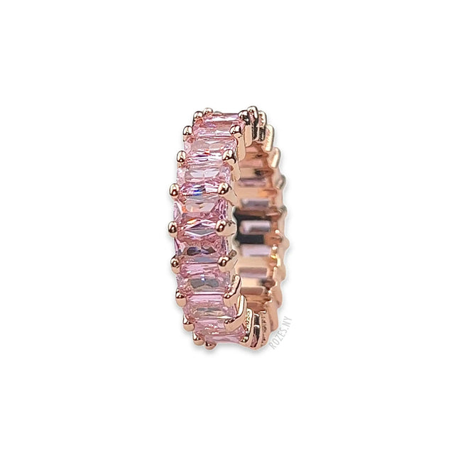 LEIA RING A’GALORE & CO.